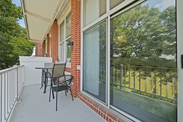 100 Parks St 18, Duxbury, MA 02332