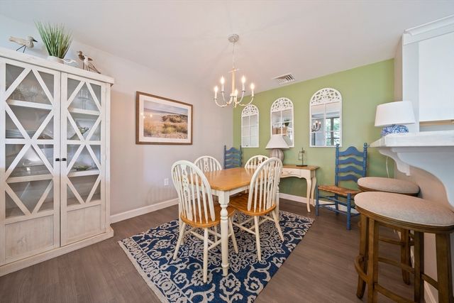 100 Parks St 18, Duxbury, MA 02332