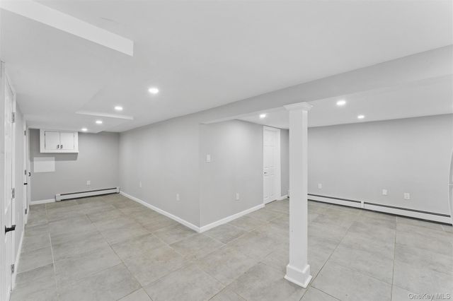 646 Benris Avenue, Franklin Square, NY 11010