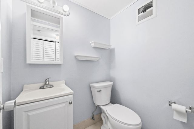 305 Norwich M, West Palm Beach, FL 33417