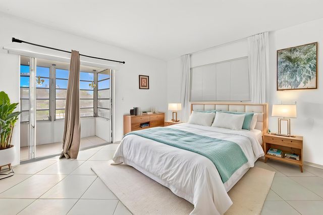 305 Norwich M, West Palm Beach, FL 33417