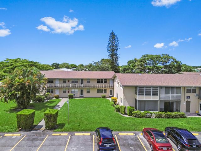 305 Norwich M, West Palm Beach, FL 33417