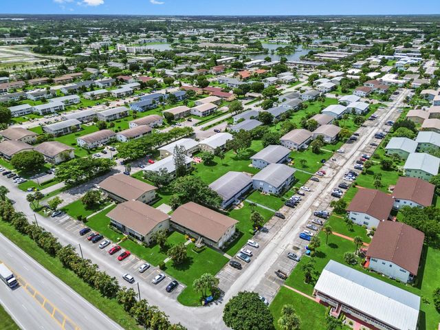 305 Norwich M, West Palm Beach, FL 33417