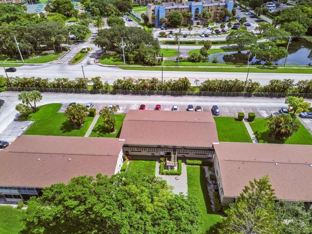 305 Norwich M, West Palm Beach, FL 33417