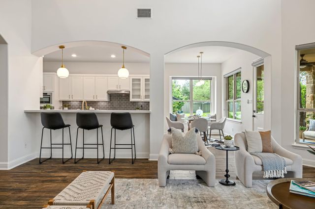 300 Apache DR, Cedar Park, TX 78613