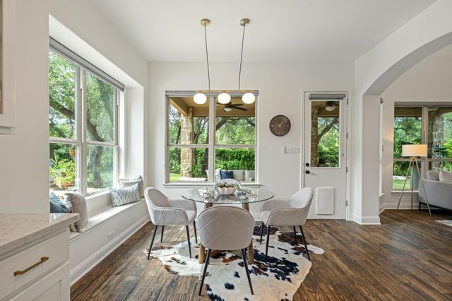 300 Apache DR, Cedar Park, TX 78613