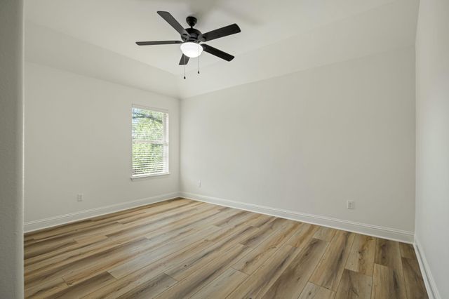 300 Apache DR, Cedar Park, TX 78613