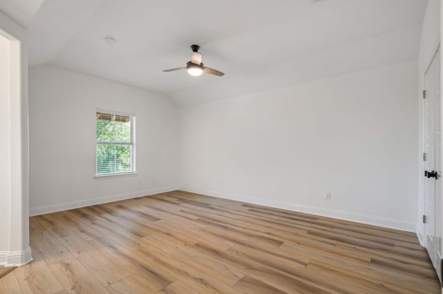 300 Apache DR, Cedar Park, TX 78613