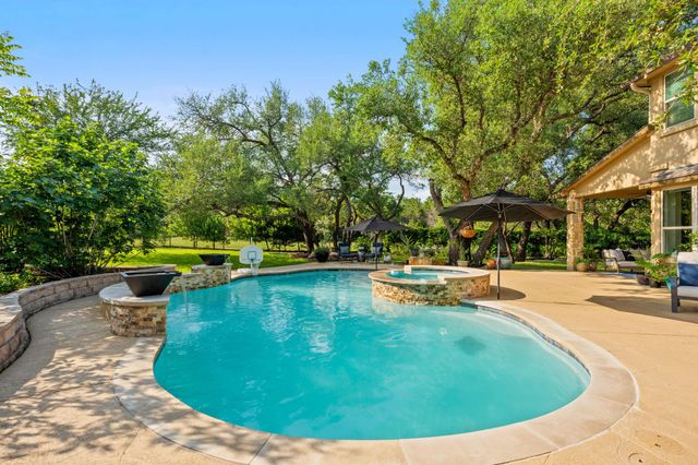 300 Apache DR, Cedar Park, TX 78613