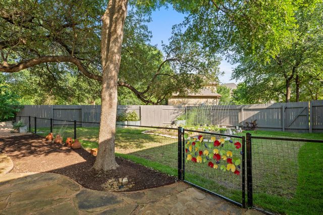 300 Apache DR, Cedar Park, TX 78613