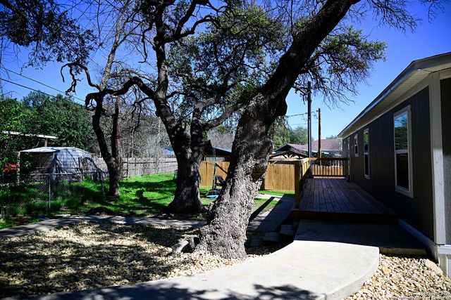 909 PINE EAGLE LN, San Antonio, TX 78260