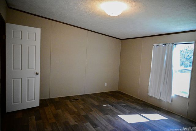 909 PINE EAGLE LN, San Antonio, TX 78260