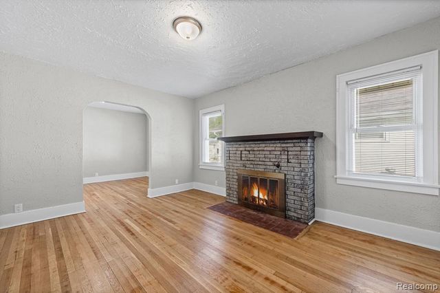 2058 Cartier Street, Flint, MI 48504