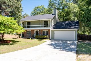 2526 Ashworth Lake Road, Snellville, GA 30078