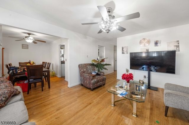 1005 Nora Dr, Linden City, NJ 07036
