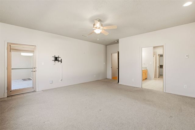 500 Laguna Seca Lane NW, Albuquerque, NM 87104