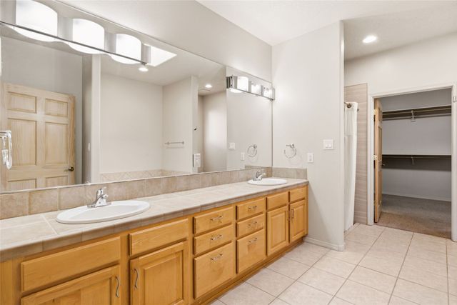 500 Laguna Seca Lane NW, Albuquerque, NM 87104