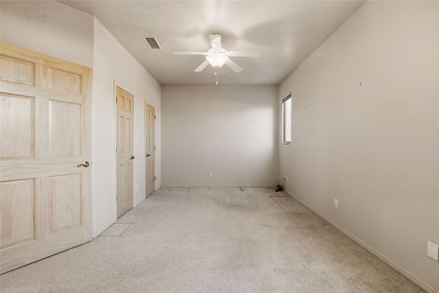 500 Laguna Seca Lane NW, Albuquerque, NM 87104