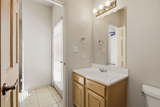 500 Laguna Seca Lane NW, Albuquerque, NM 87104