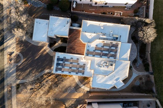 500 Laguna Seca Lane NW, Albuquerque, NM 87104