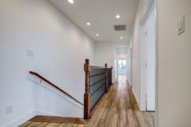 2133 Naomi Street A, Houston, TX 77054