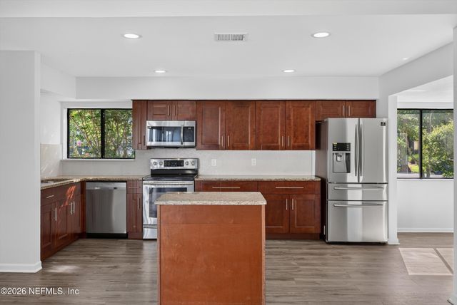 7812 LINKSIDE Drive, Jacksonville, FL 32256