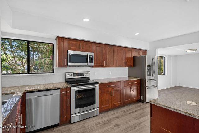7812 LINKSIDE Drive, Jacksonville, FL 32256