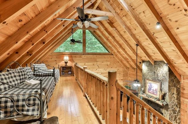 92 Fish Trap Road, Blue Ridge, GA 30513