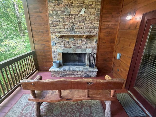 92 Fish Trap Road, Blue Ridge, GA 30513