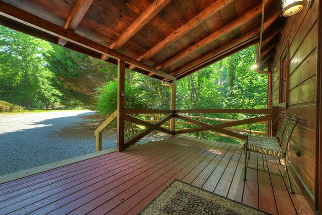 92 Fish Trap Road, Blue Ridge, GA 30513