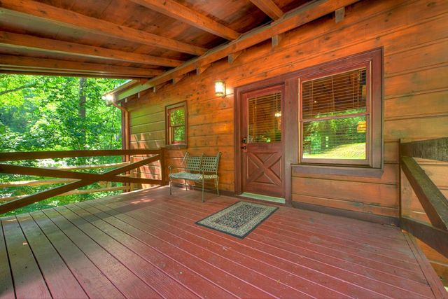92 Fish Trap Road, Blue Ridge, GA 30513