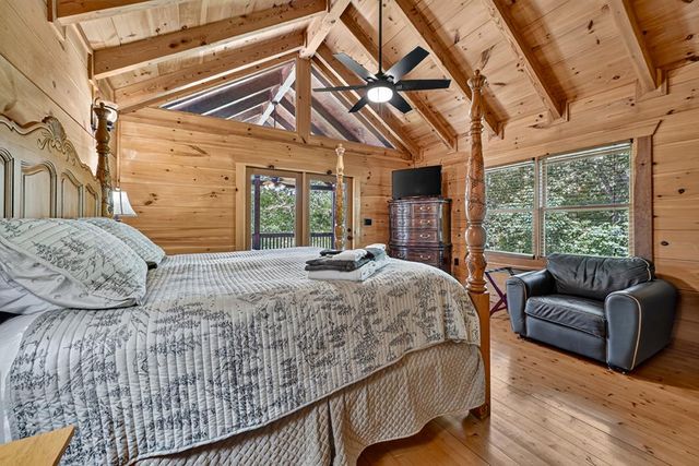 92 Fish Trap Road, Blue Ridge, GA 30513