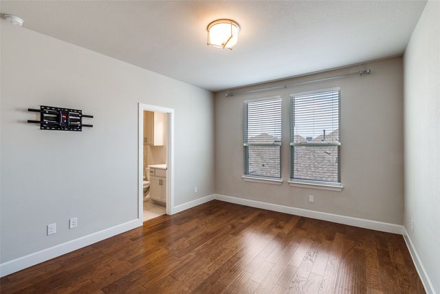 8218 Laflin Lane, Dallas, TX 75231