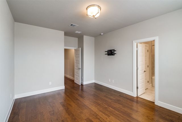 8218 Laflin Lane, Dallas, TX 75231