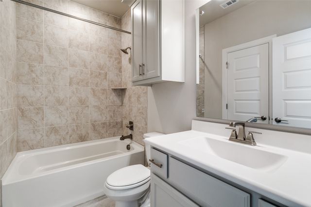 8218 Laflin Lane, Dallas, TX 75231