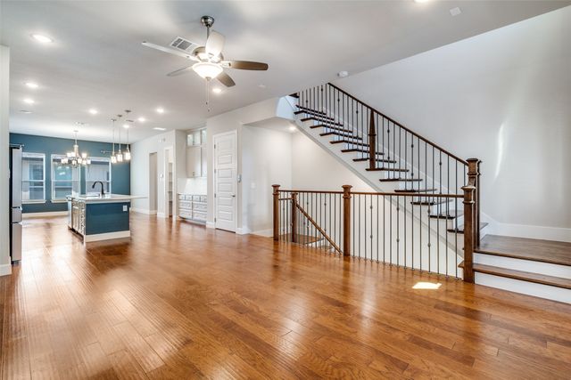 8218 Laflin Lane, Dallas, TX 75231