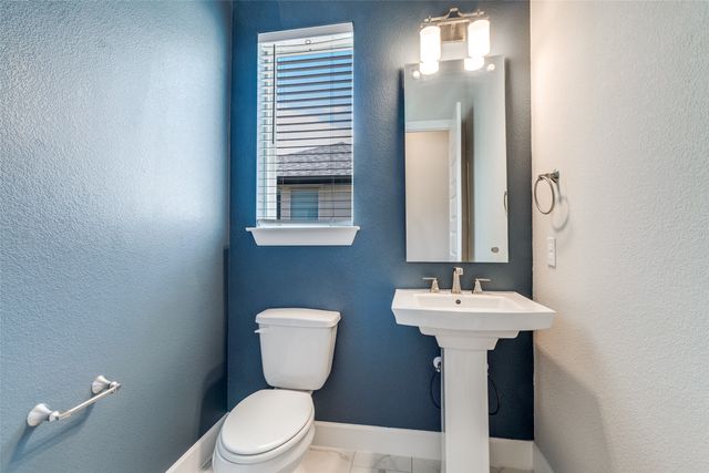 8218 Laflin Lane, Dallas, TX 75231