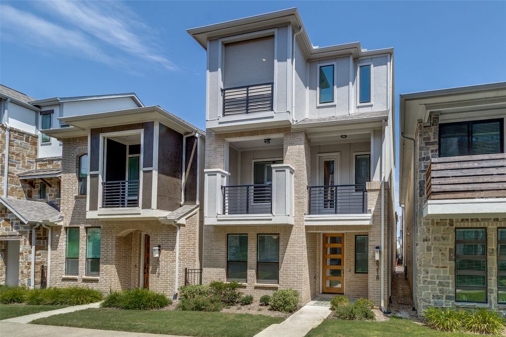 8218 Laflin Lane, Dallas, TX 75231