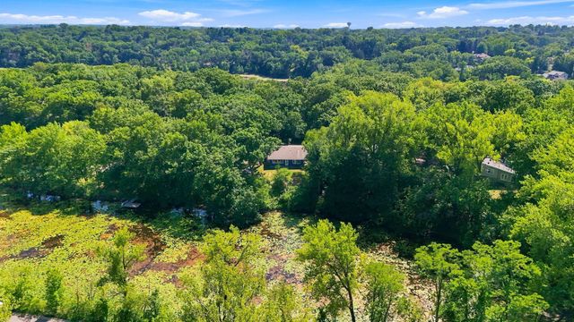 725 Birchwood Avenue, White Bear Lake, MN 55110