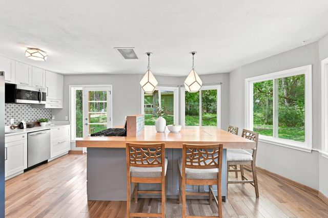725 Birchwood Avenue, White Bear Lake, MN 55110