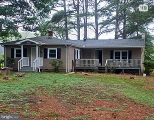 1171 JONES CREEK RD, Warsaw, VA 22572