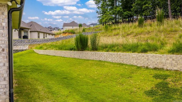 101 Eagle Ridge Drive, Maumelle, AR 72113