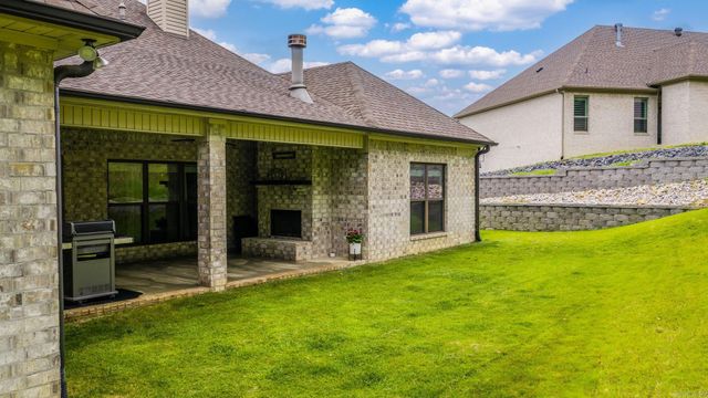 101 Eagle Ridge Drive, Maumelle, AR 72113