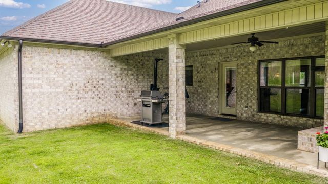 101 Eagle Ridge Drive, Maumelle, AR 72113
