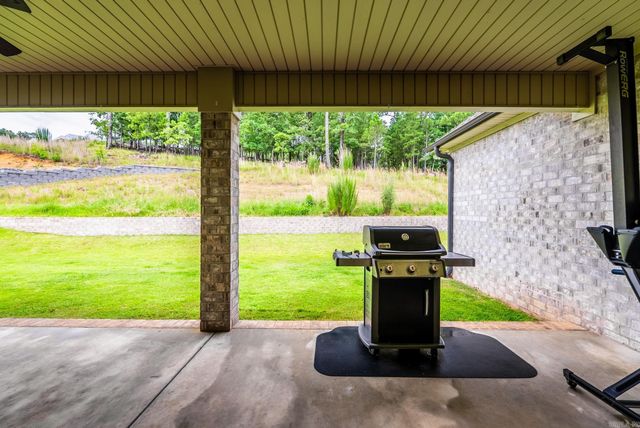 101 Eagle Ridge Drive, Maumelle, AR 72113