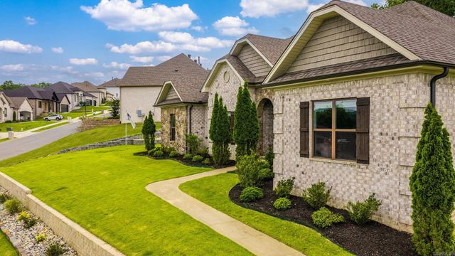101 Eagle Ridge Drive, Maumelle, AR 72113