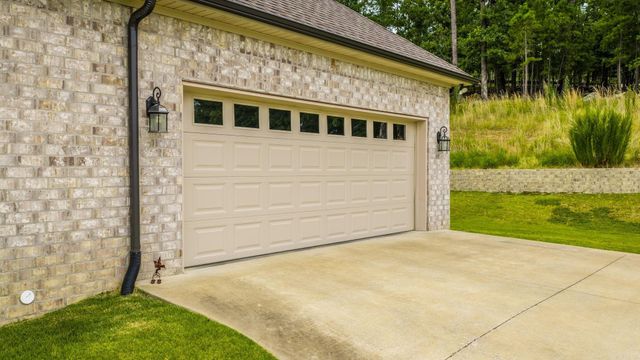 101 Eagle Ridge Drive, Maumelle, AR 72113