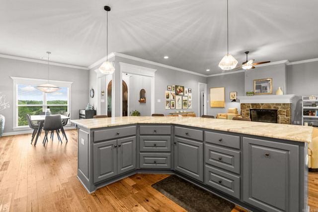 101 Eagle Ridge Drive, Maumelle, AR 72113