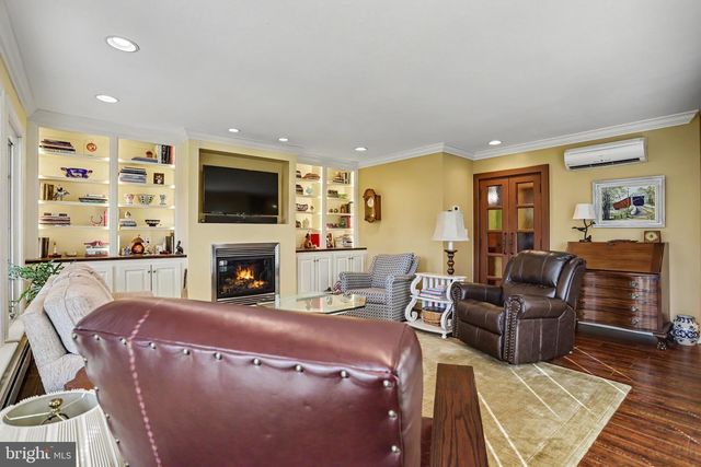 40 CEDAR AVE, Hershey, PA 17033