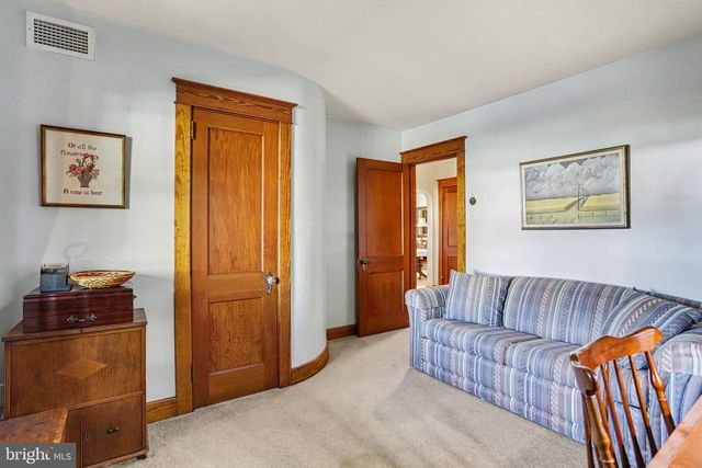 40 CEDAR AVE, Hershey, PA 17033